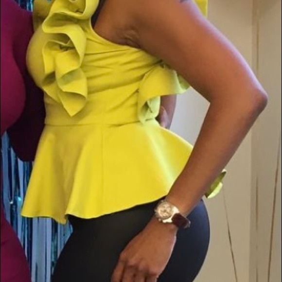 Ruffle shoulder peplum top. Light pink by CQ, size medium, - Picture 6 of 8